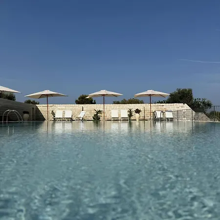 Piccola Masseria L'ovile Hotel 3*